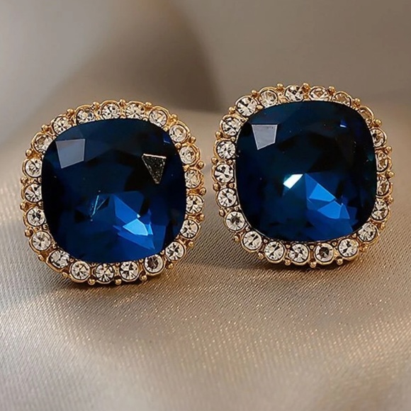 Jewelry - New Feminine Classic Blue Gold Studs